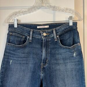 Levi’s 721 High Rise Skinny Jeans – Size 30 – Ripped
